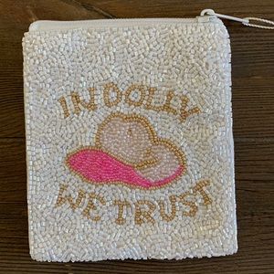 Calling all Dolly fans!!!!